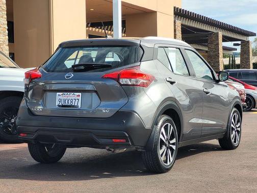 2020 Nissan Kicks SV