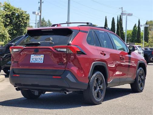 2022 Toyota RAV4 Hybrid LE