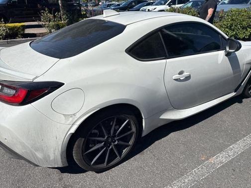 2024 Toyota GR86 Premium