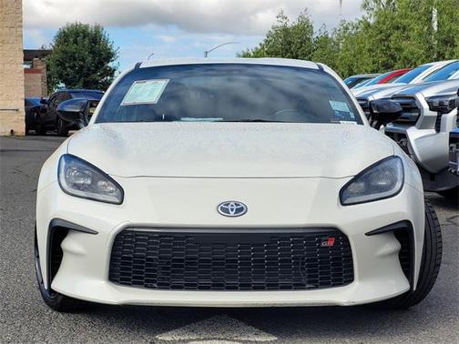 2024 Toyota GR86 Premium