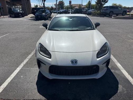 2024 Toyota GR86 Premium