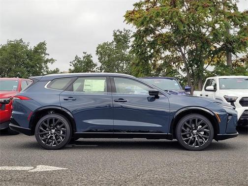 2025 Toyota Crown Signia Limited