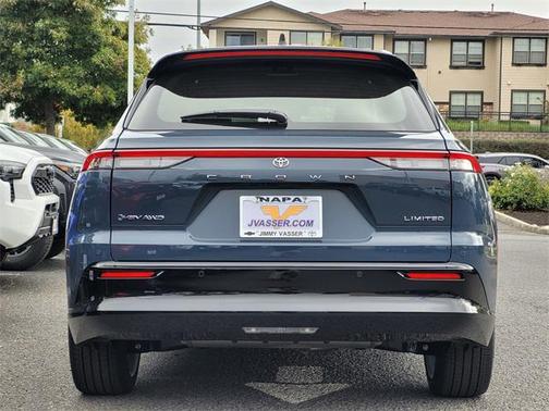 2025 Toyota Crown Signia Limited