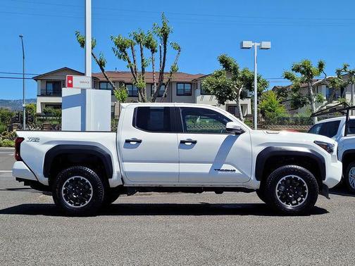 Ice Cap 2025 Toyota Tacoma Hybrid TRD Off Road