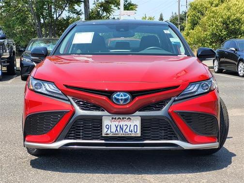 2024 Toyota Camry Hybrid SE