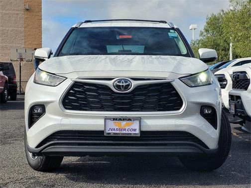 2026 Toyota Highlander Hybrid XLE