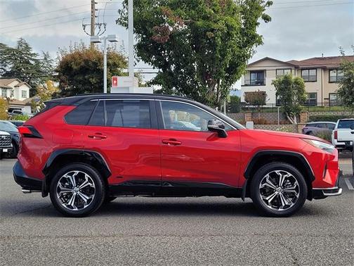 2025 Toyota RAV4 Hybrid SE