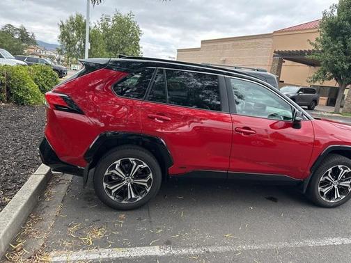 2025 Toyota RAV4 Hybrid SE