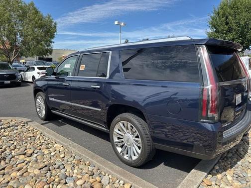 2018 Cadillac Escalade ESV Platinum