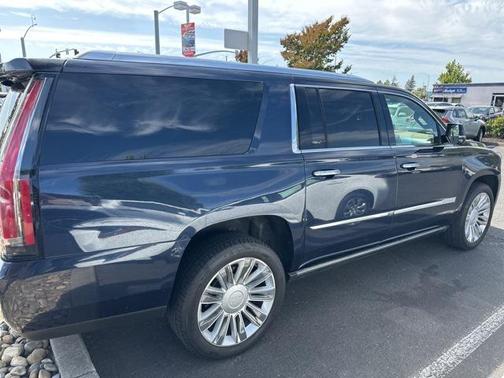2018 Cadillac Escalade ESV Platinum