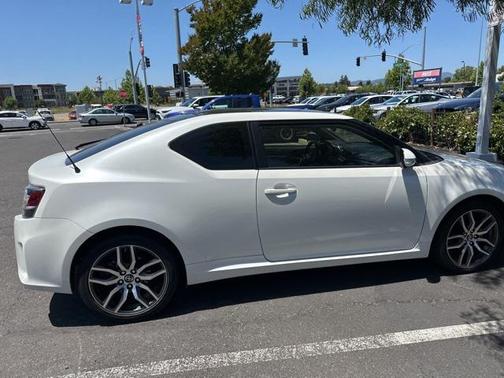 2016 Scion tC Base