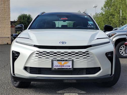 2025 Toyota Crown Signia Limited