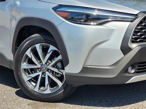 2022 Toyota Corolla Cross XLE