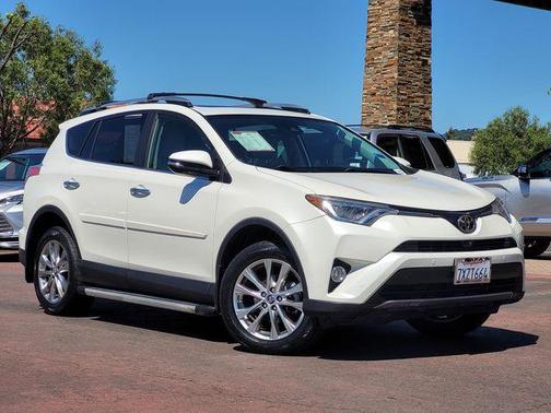 Blizzard Pearl 2017 Toyota RAV4 Limited