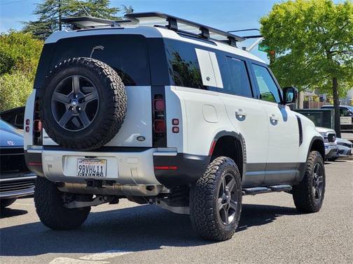 2023 Land Rover Defender 110 S