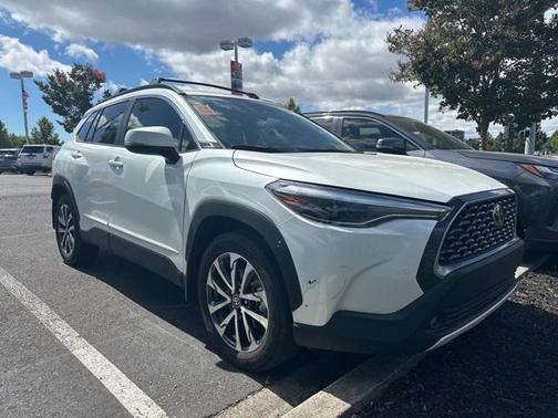2023 Toyota Corolla Cross XLE