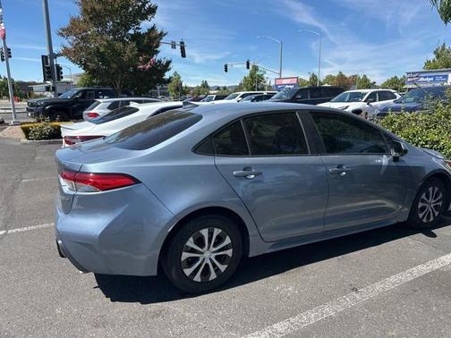 2022 Toyota Corolla Hybrid LE