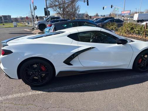 2022 Chevrolet Corvette Stingray w/2LT