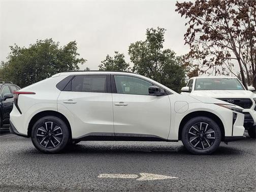 2026 Toyota bZ XLE Plus