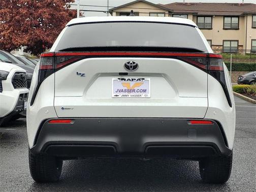2026 Toyota bZ XLE Plus