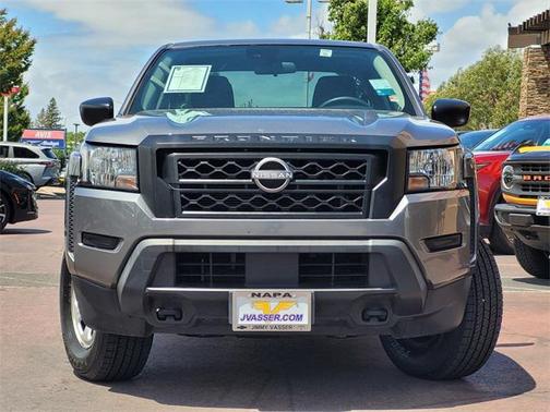 2022 Nissan Frontier S