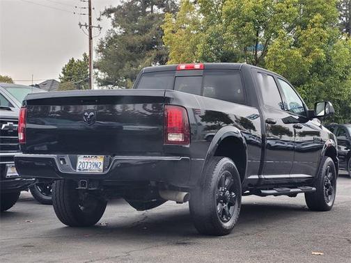 2018 RAM 2500 Laramie Crew Cab 4x2 6'4' Box
