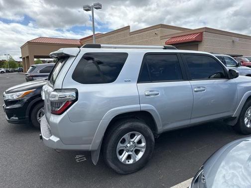2022 Toyota 4Runner SR5