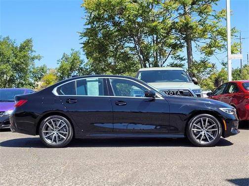 2022 BMW 330 xDrive