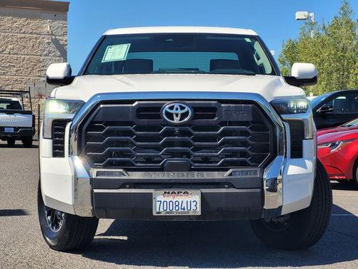 Ice Cap 2023 Toyota Tundra SR5