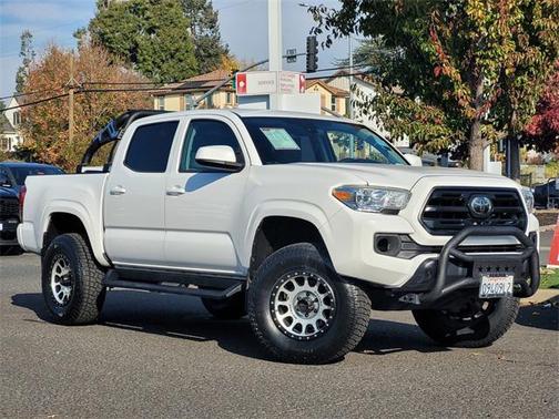 2018 Toyota Tacoma SR