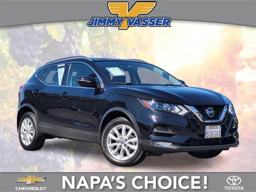 2022 Nissan Rogue Sport SV