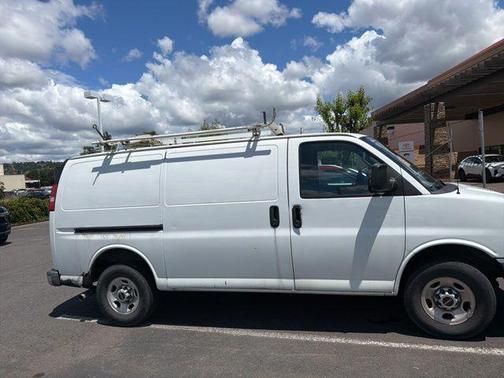 Summit White 2021 GMC Savana 2500 Work Van
