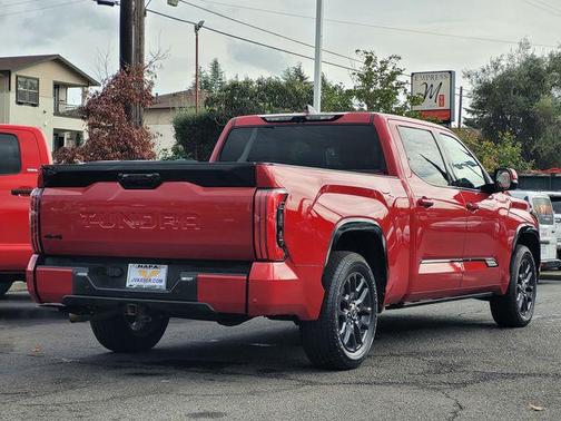 2022 Toyota Tundra Platinum