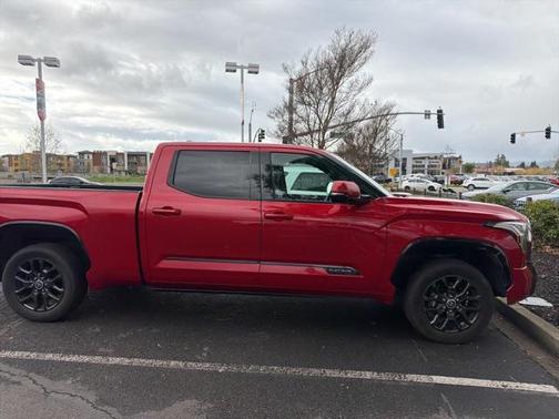 2022 Toyota Tundra Platinum