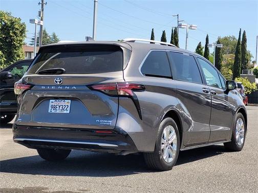 2022 Toyota Sienna Platinum 7 Passenger