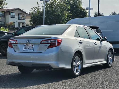 2014 Toyota Camry SE
