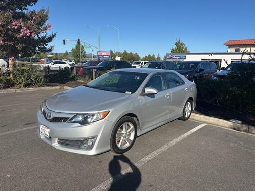 2014 Toyota Camry SE