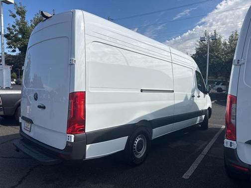 2024 Mercedes-Benz Sprinter 2500 High Roof