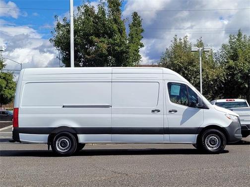 2024 Mercedes-Benz Sprinter 2500 High Roof
