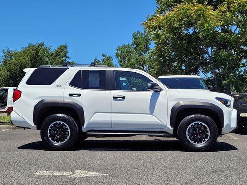 Ice Cap 2025 Toyota 4Runner SR5