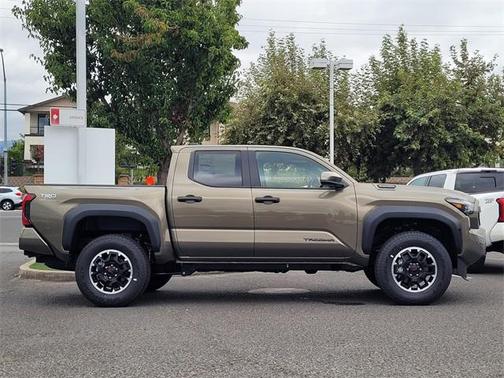 2025 Toyota Tacoma TRD Off Road