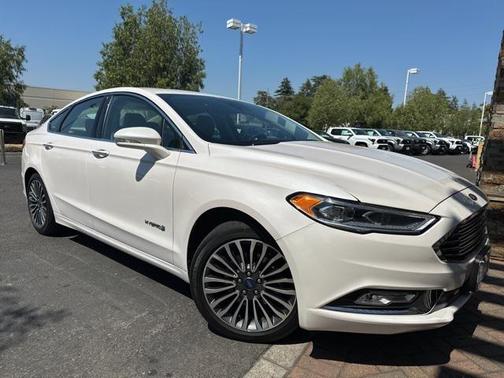 2017 Ford Fusion Hybrid SE