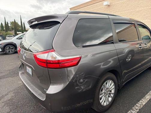 2015 Toyota Sienna XLE Premium