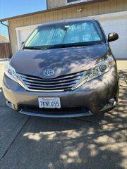 2015 Toyota Sienna XLE Premium