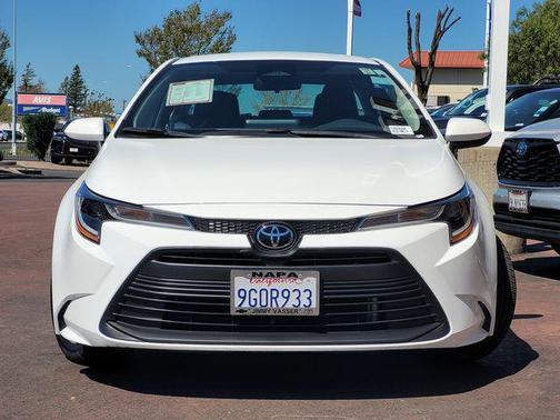 Ice Cap 2023 Toyota Corolla LE