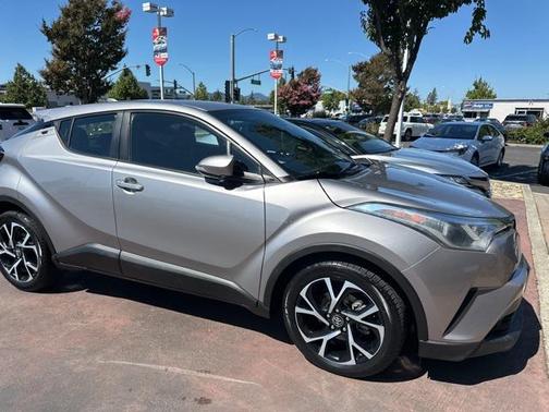 2018 Toyota C-HR XLE Premium