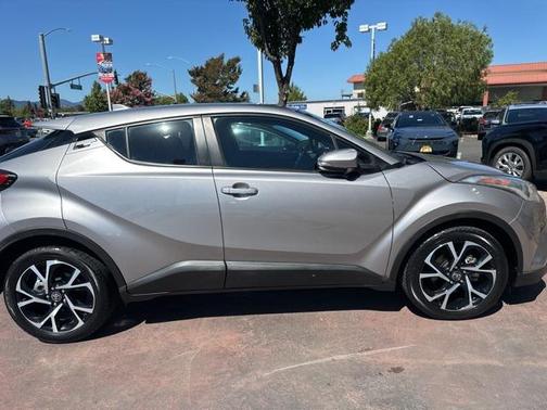 2018 Toyota C-HR XLE Premium