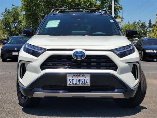 2022 Toyota RAV4 Hybrid SE