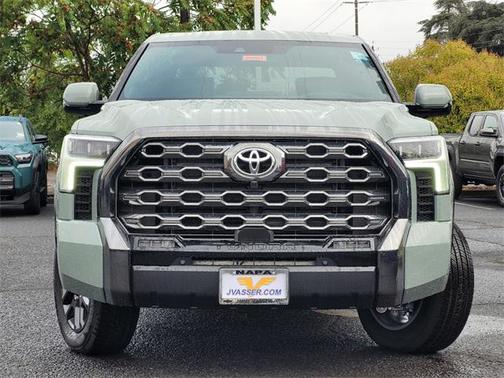 2026 Toyota Tundra Hybrid Platinum