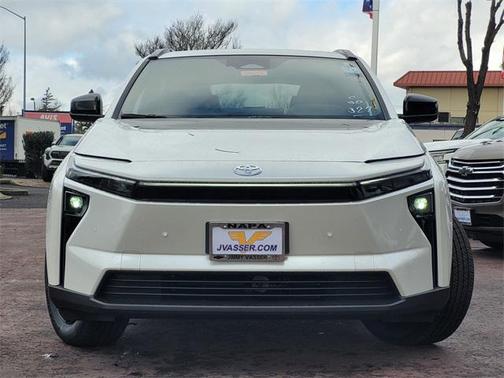 2026 Toyota bZ XLE Plus